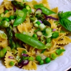 pasta primavera with peas, asparagus and mint