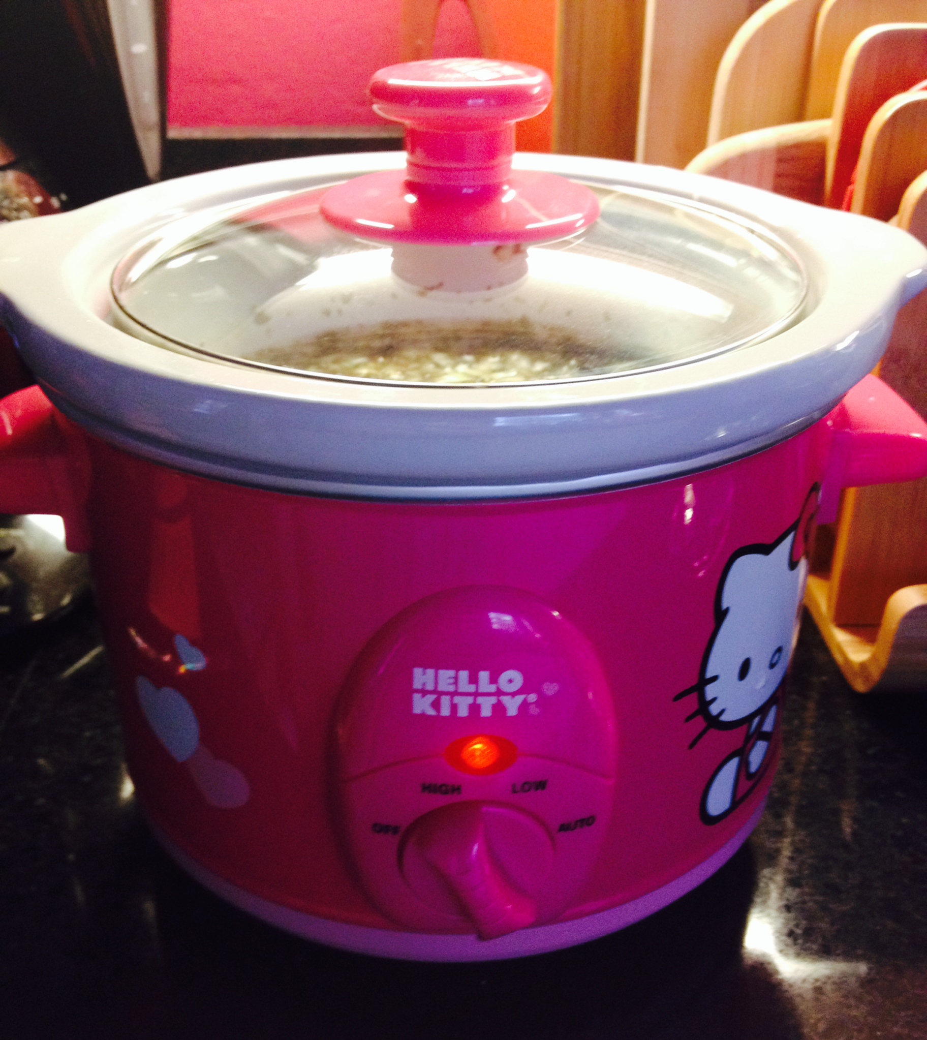 hello kitty slow cooker in action :: by radish*rose