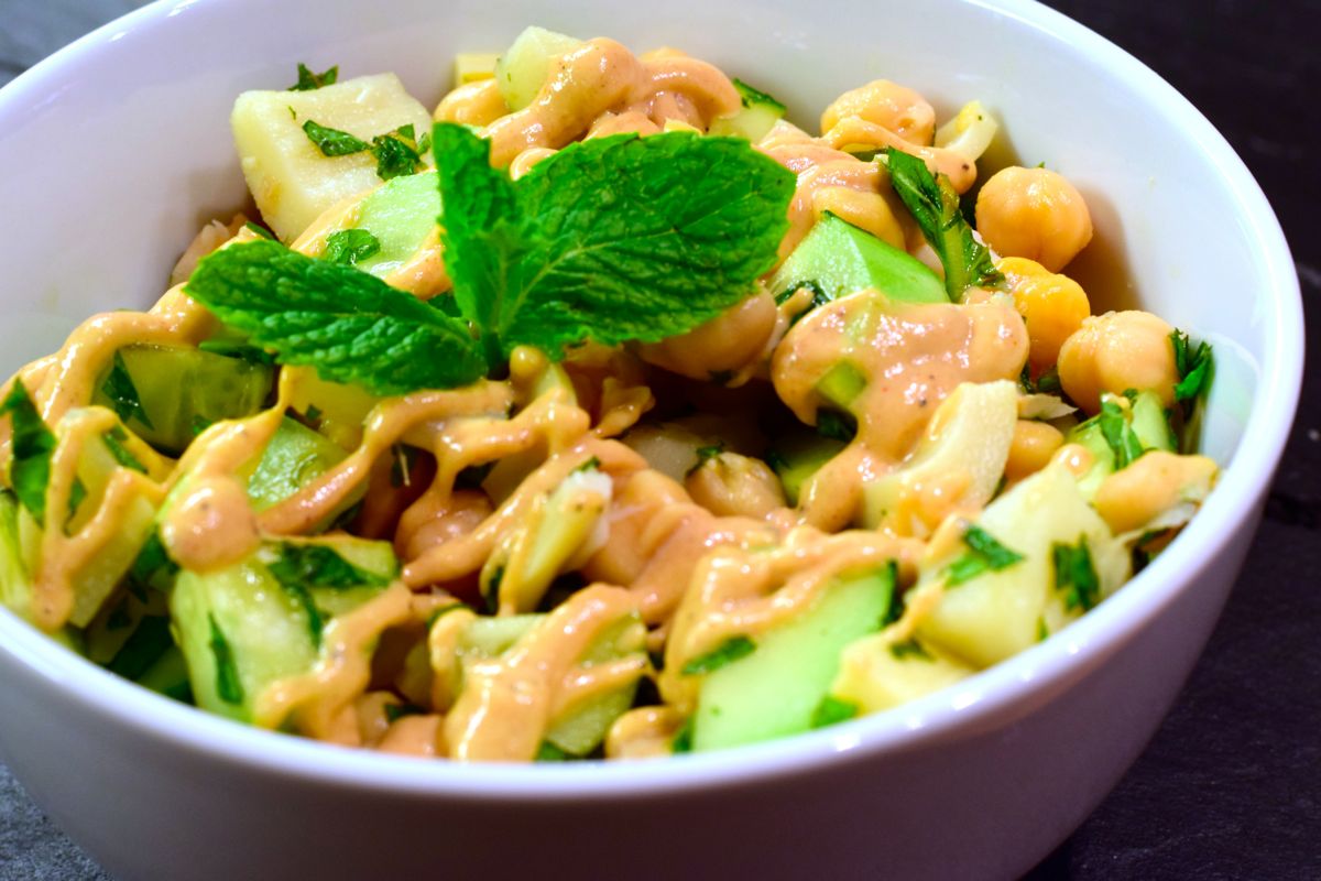 cucumber chickpea mint salad with hearts of palm :: by radish*rose